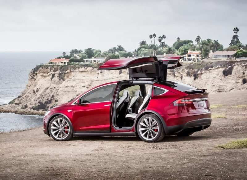 Tesla Model X specifications, equipment, photos, video, overview