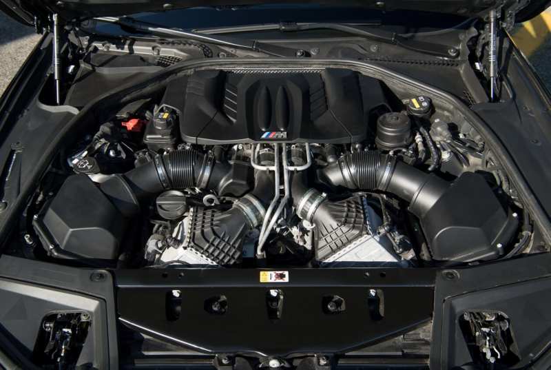 BMW M5 (F10) motor 
