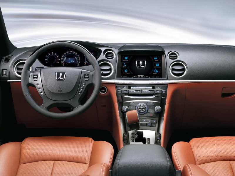 Luxgen 7 SUV interior