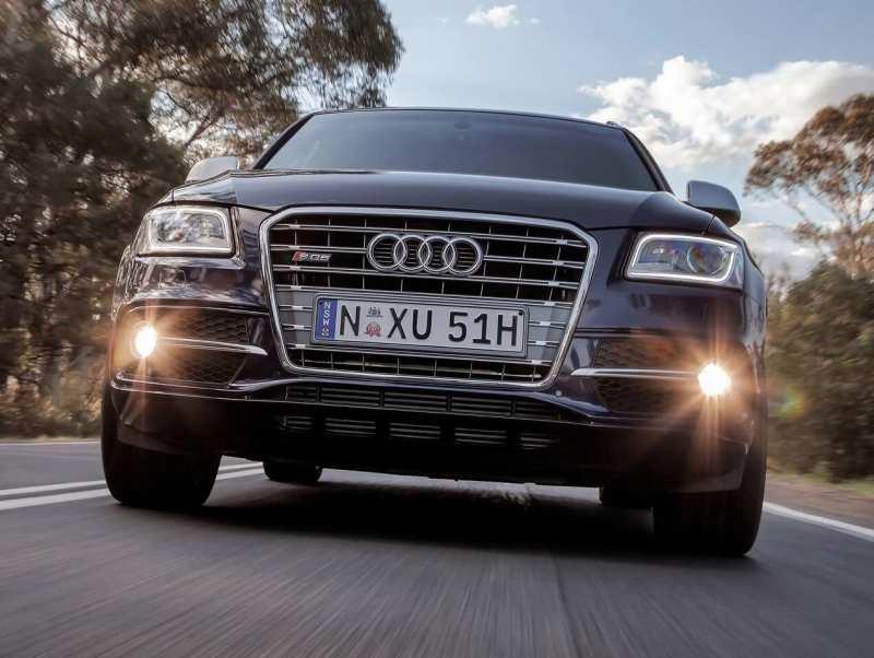 Audi SQ5 front view