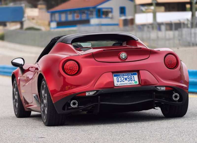 Alfa Romeo 4C Spider rear view