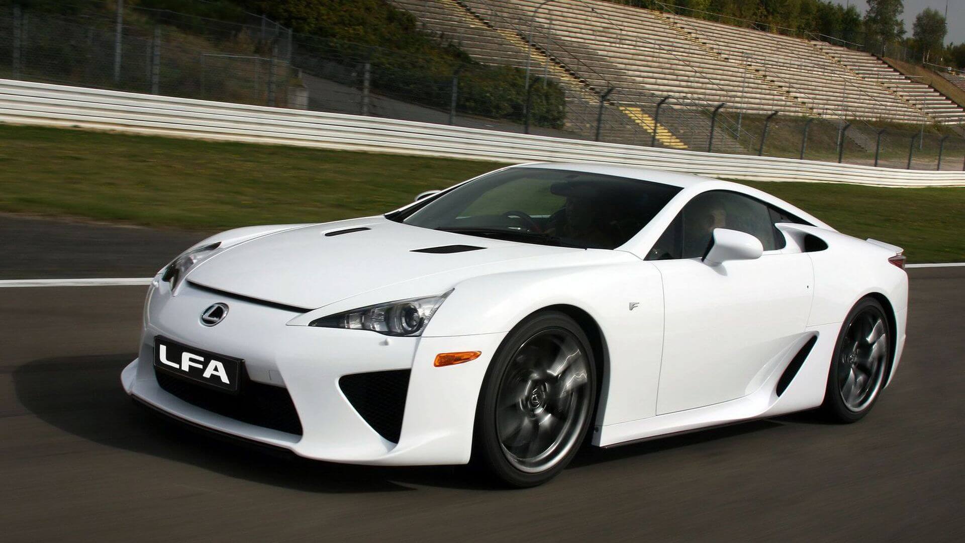 Lexus LFA specifications, equipment, photos, video, review