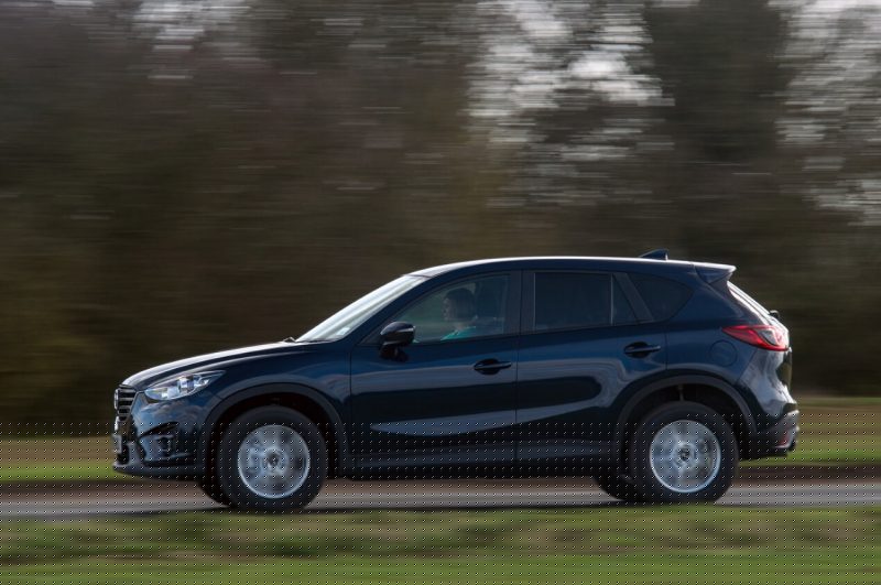 Side view Mazda CX-5