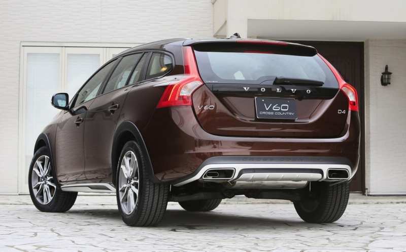 Back view V60 Cross Country