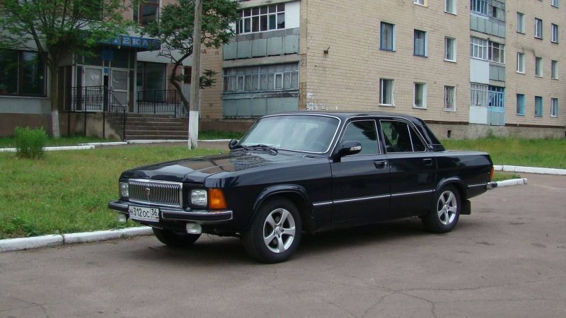Auto Volga-3102