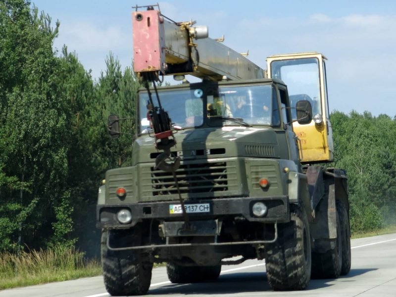 KrAZ-260 truck crane