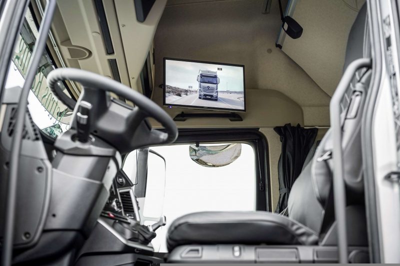 Mercedes-Benz Actros interior