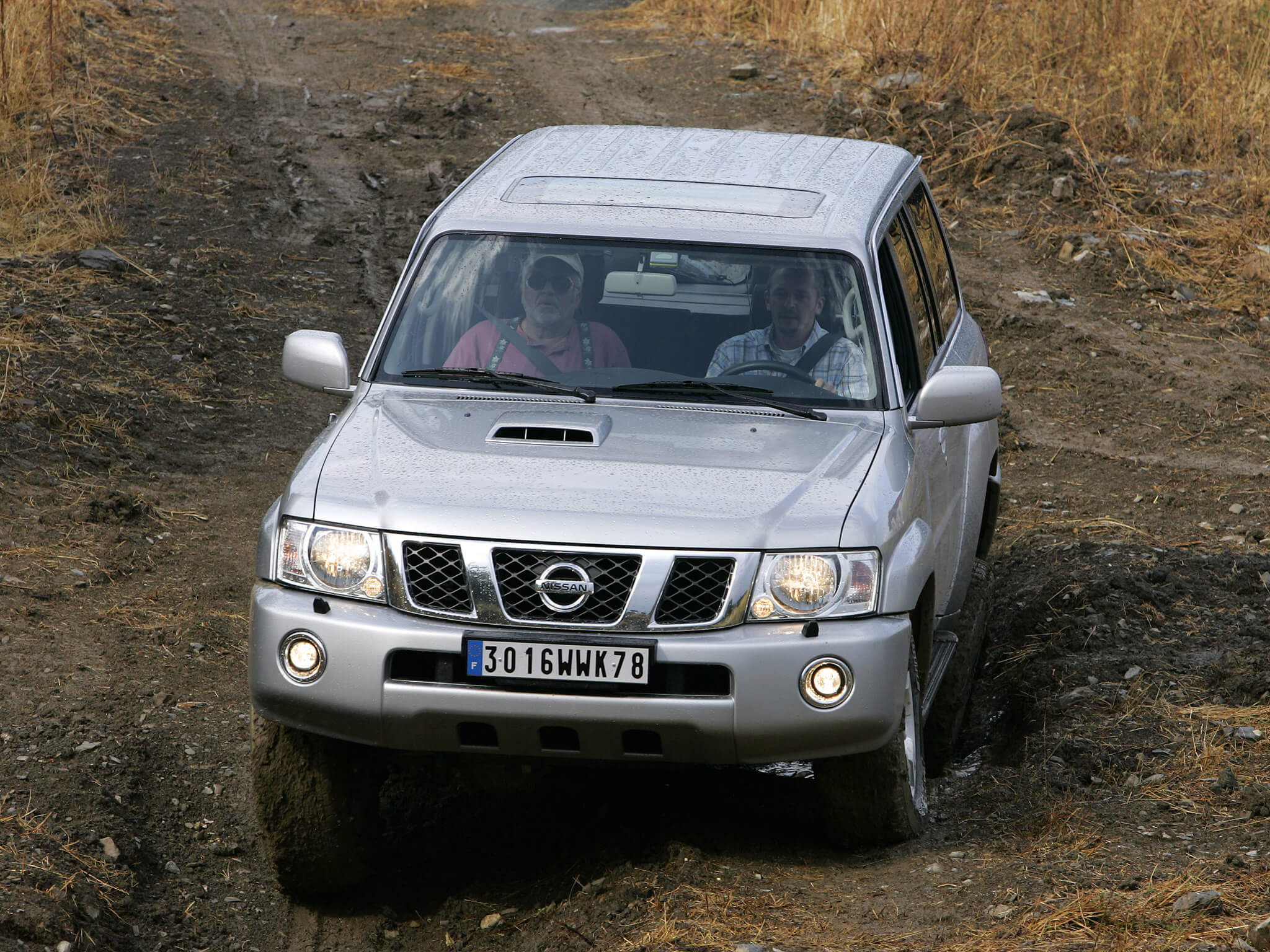 Nissan Patrol VI photo 2