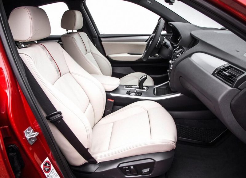 BMW X4 Front seats
