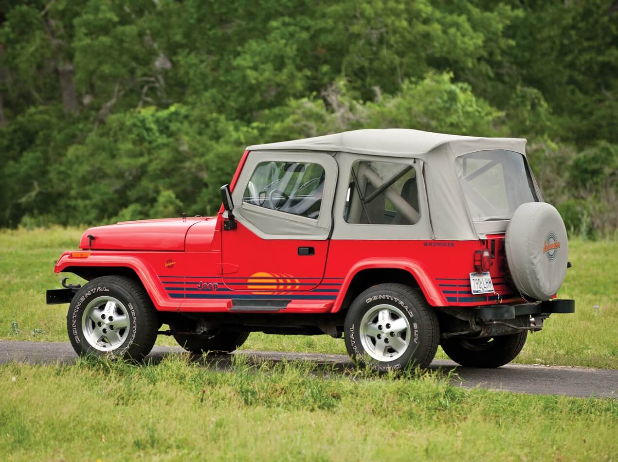Jeep Wrangler photo 3