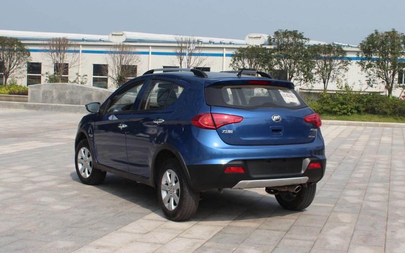 Back view Lifan X50