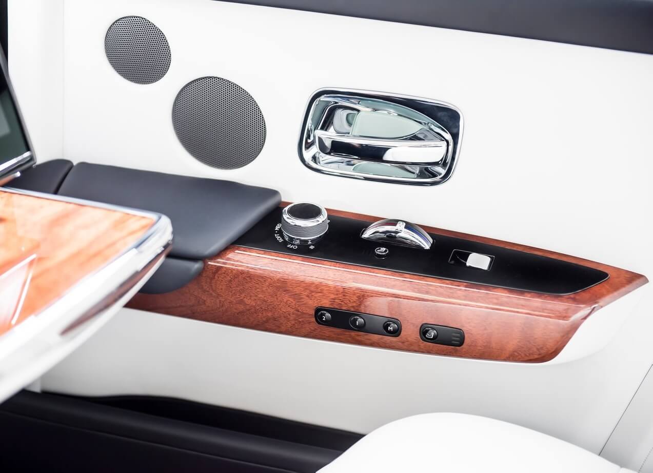 Rolls-Royce Phantom photo 27