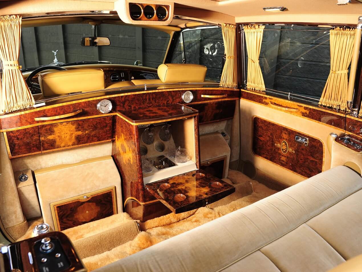 Rolls-Royce Phantom photo 16