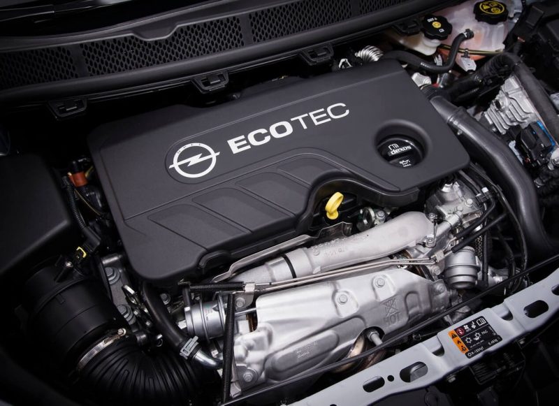 Opel Astra K engine