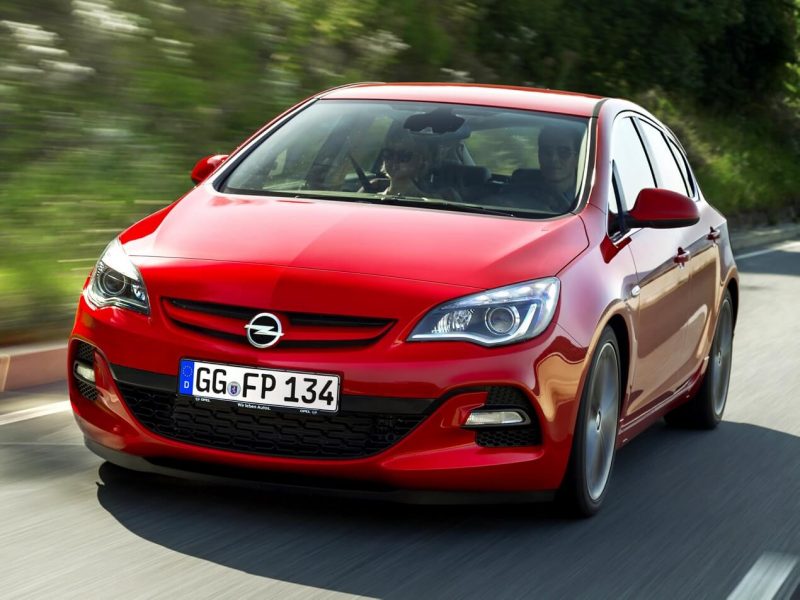 Front view of Opel Astra J 