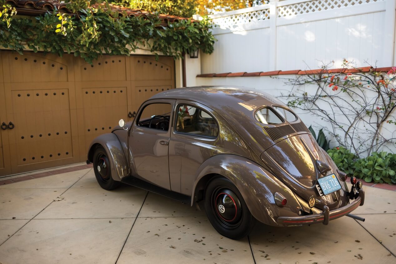 Volkswagen Beetle photo 3