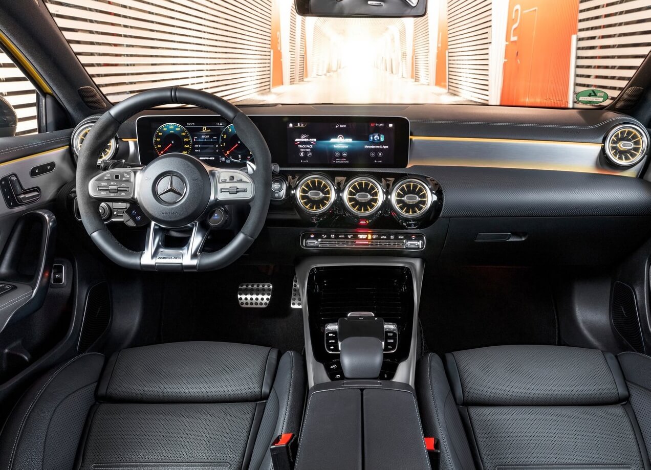 interior Mercedes-Benz A35