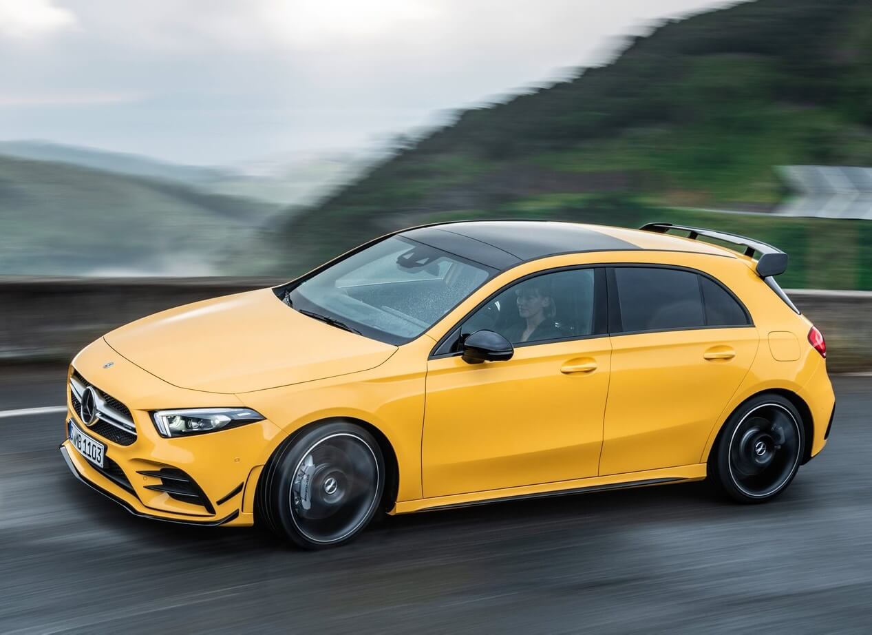 Auto Mercedes-AMG A35