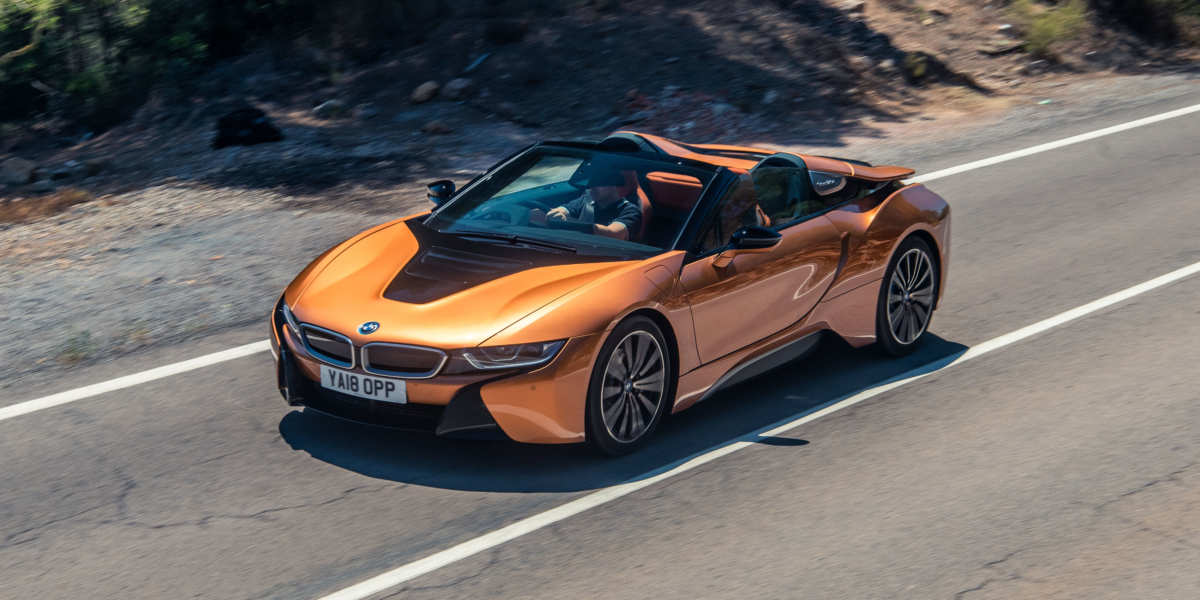 BMW i8 Roadster 2018-2019 - photo, price, characteristics