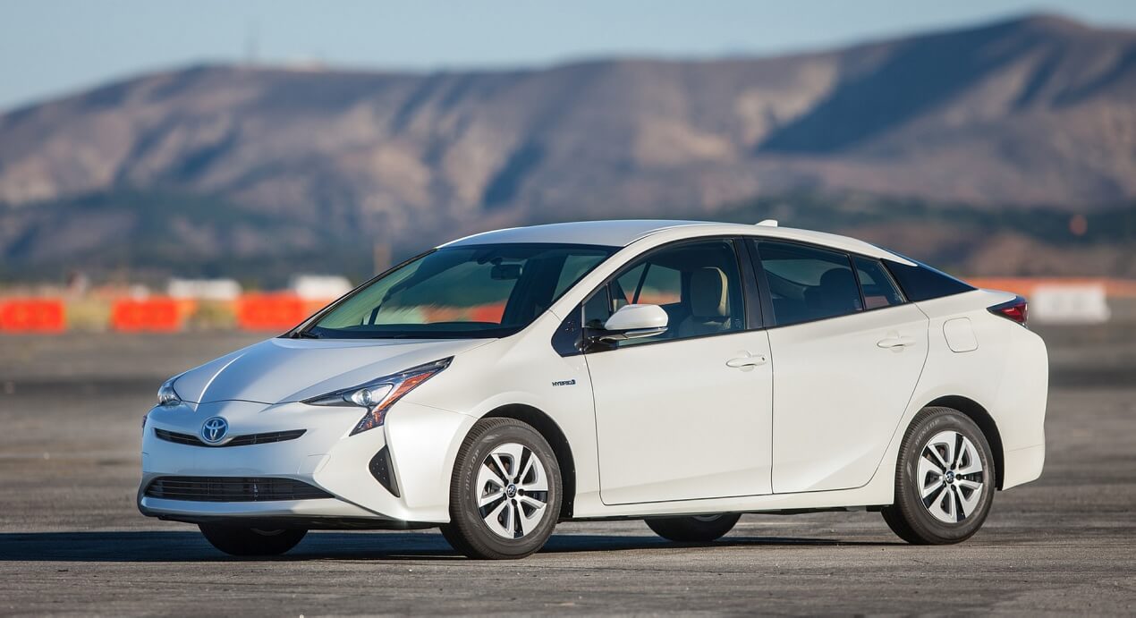 Toyota Prius - specifications, equipment, photos, videos, reviews