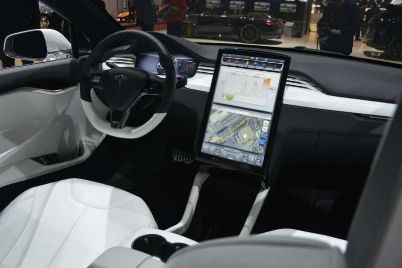 Tesla Model X Salon