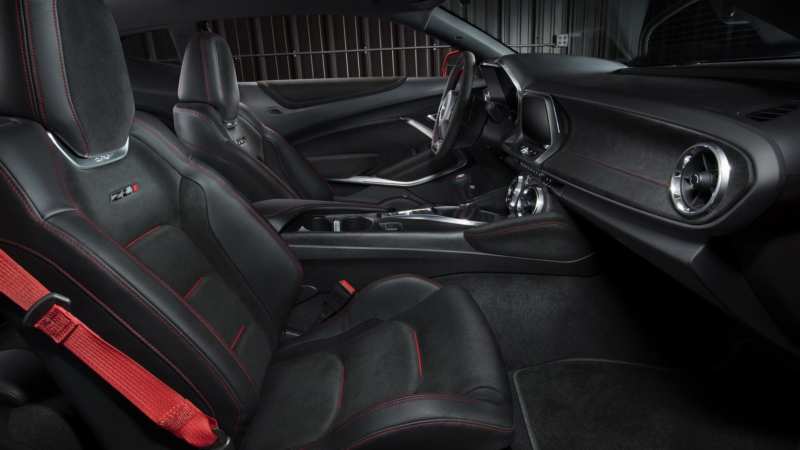 Chevrolet Camaro ZL1 interior