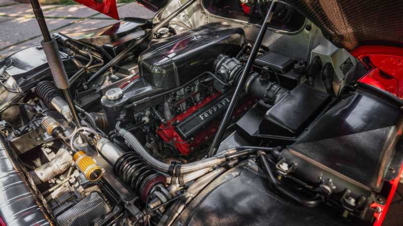Ferrari Enzo engine