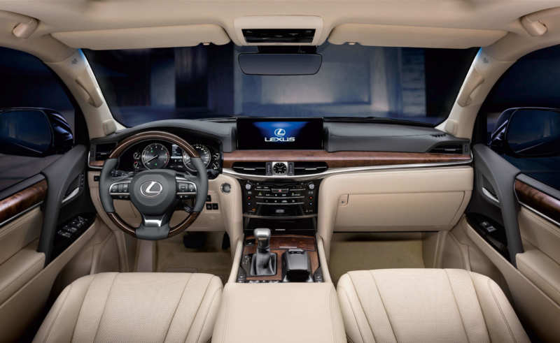 Lexus LX570 interior