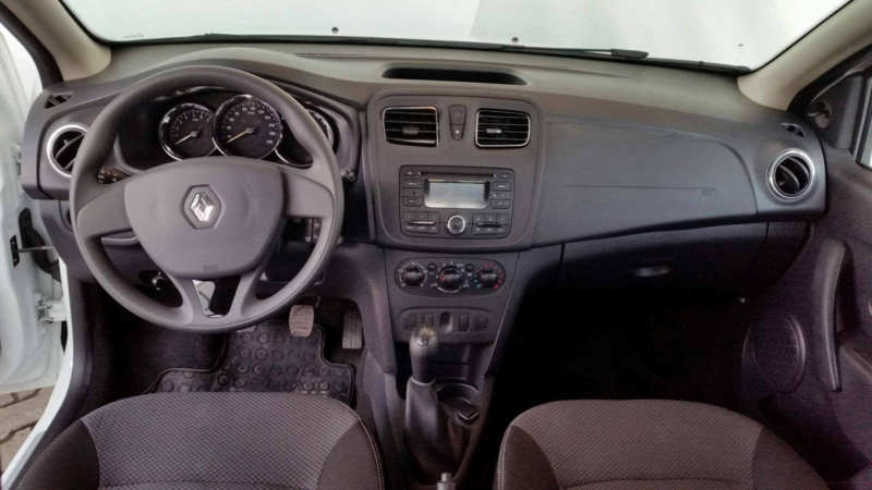 Photo of Renault Symbol 3 interior