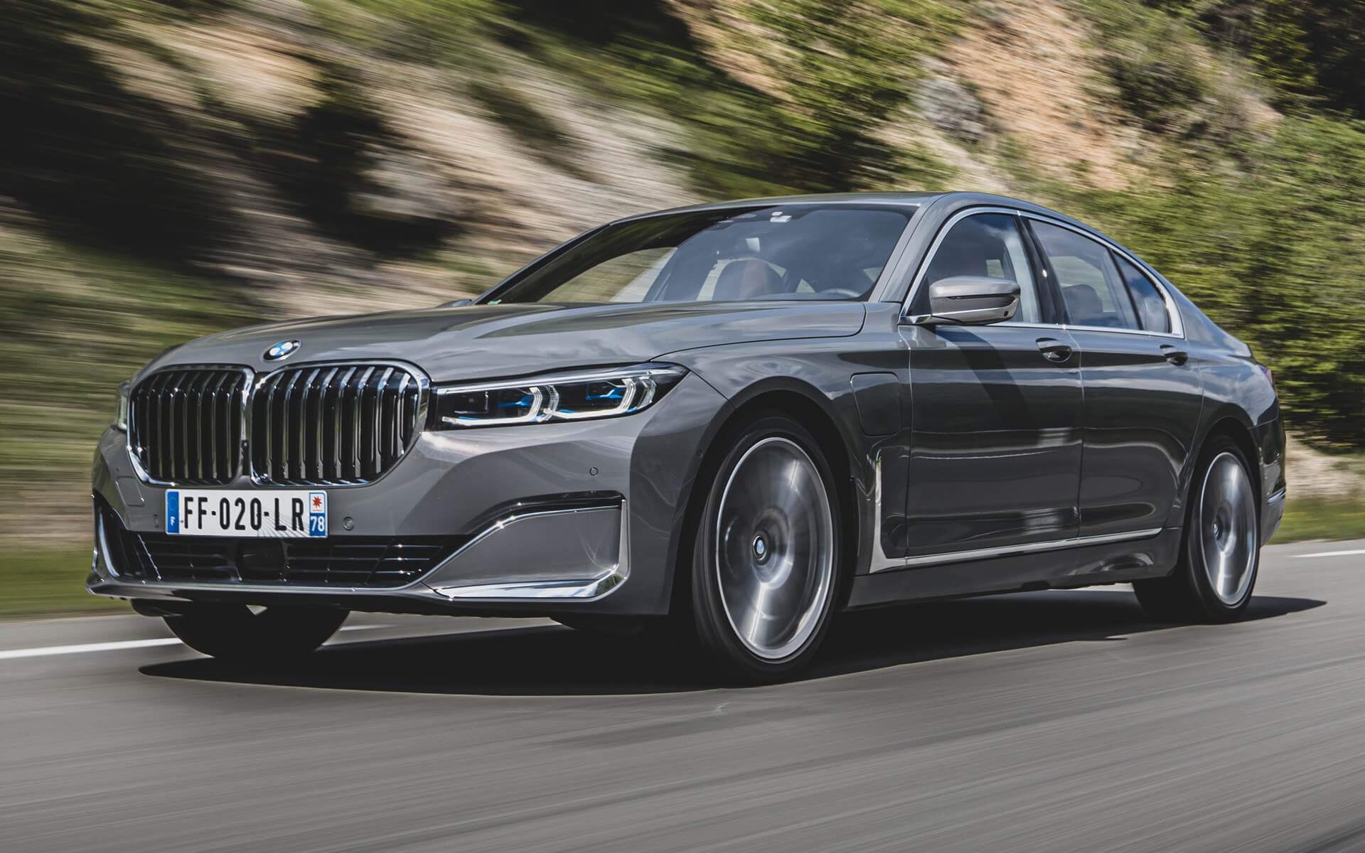 BMW 7 Series (G11/G12) — the Sixth Generation