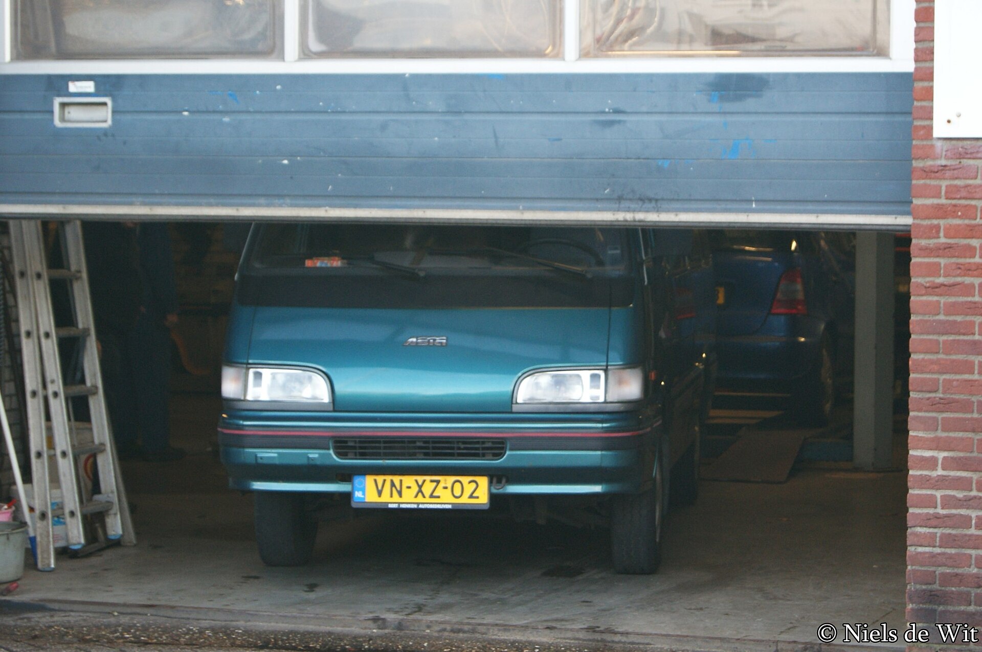 Asia Motors Asia Hi-Topic