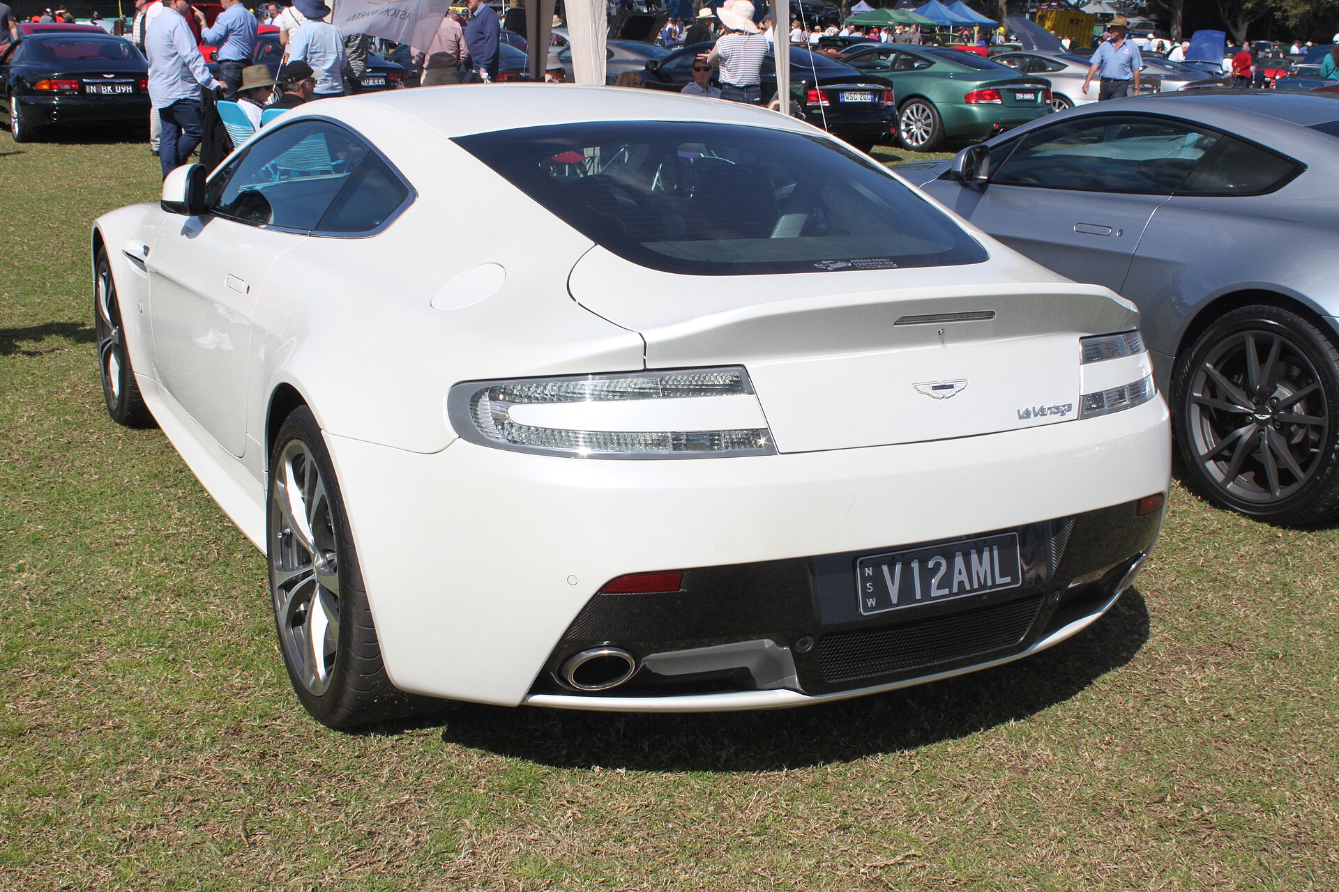 Aston Martin Vantage V12
