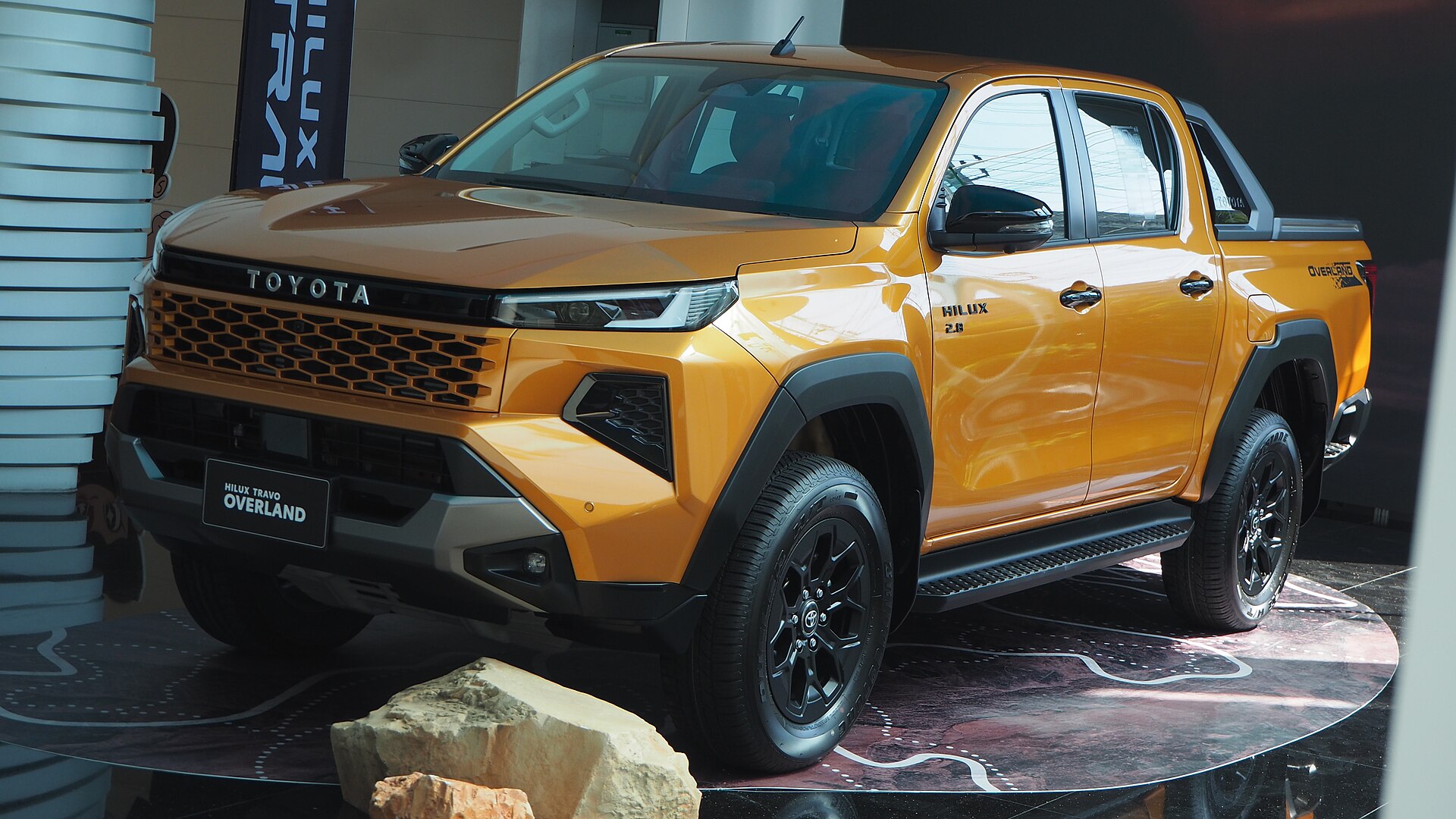 Toyota Hilux IX
