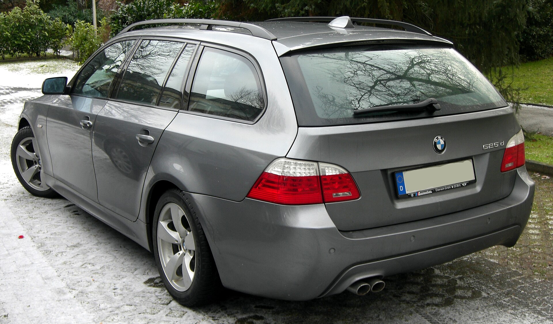 BMW 545i Touring