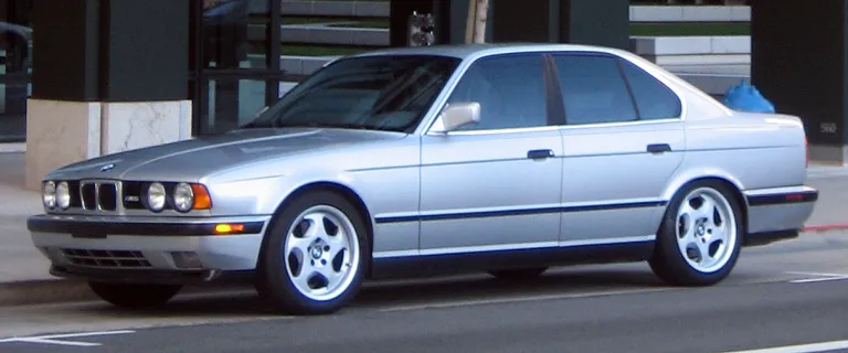 M5 E34