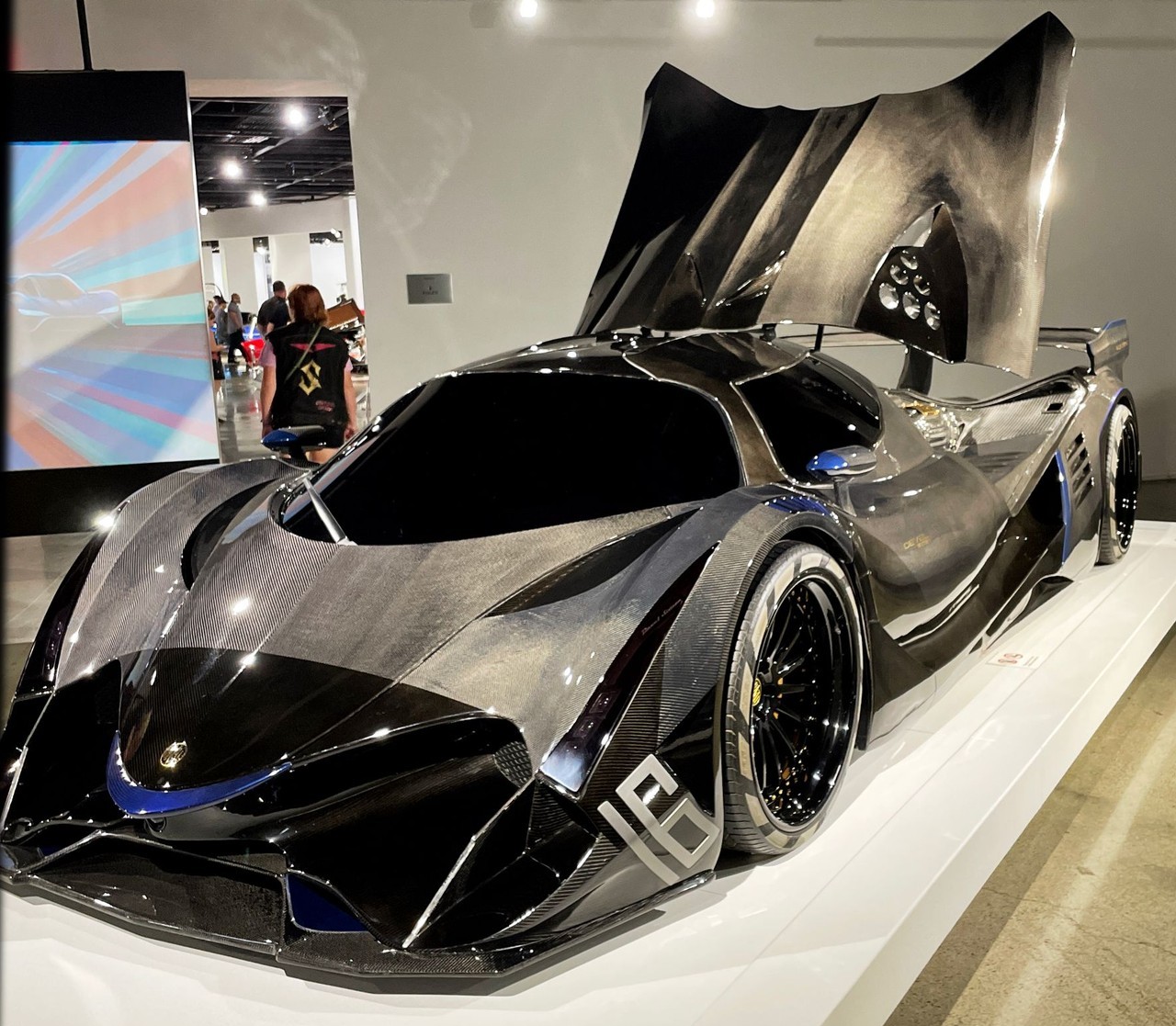 Photo: Chad Kainz / Wikimedia Commons, CC BY 2.0 Devel Sixteen
