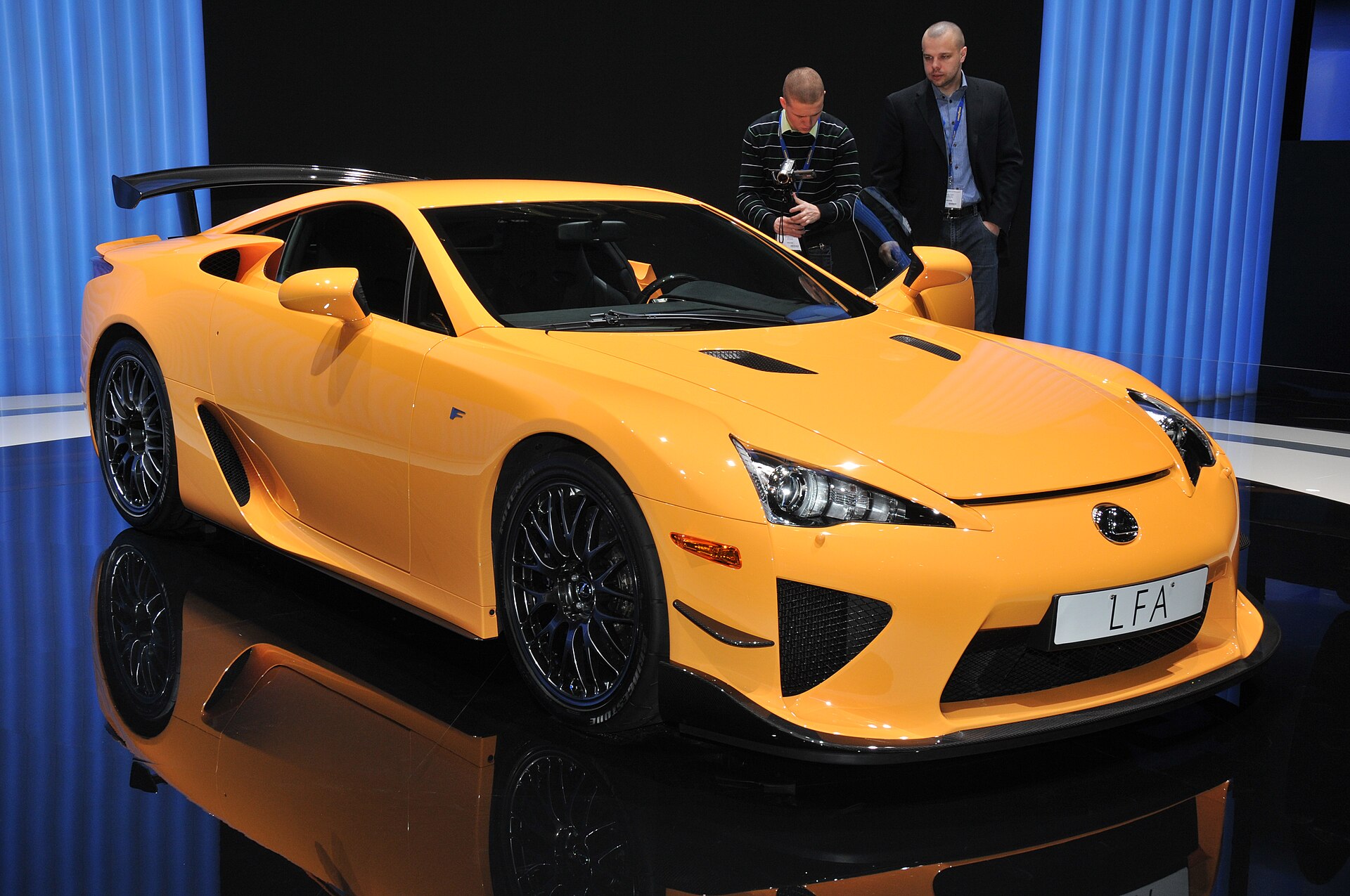 Photo: Autoviva from Portugal / Wikimedia Commons, CC BY 2.0 Lexus LFA Nurburgring Package