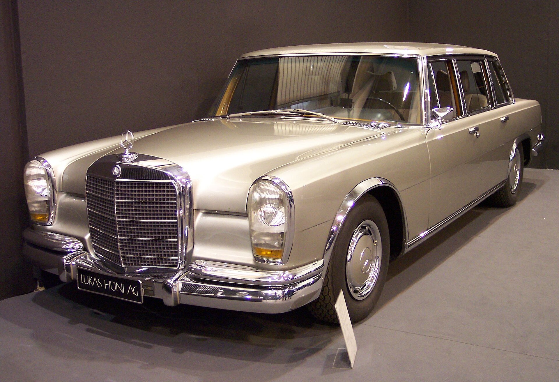 Mercedes-Benz 600SWB
