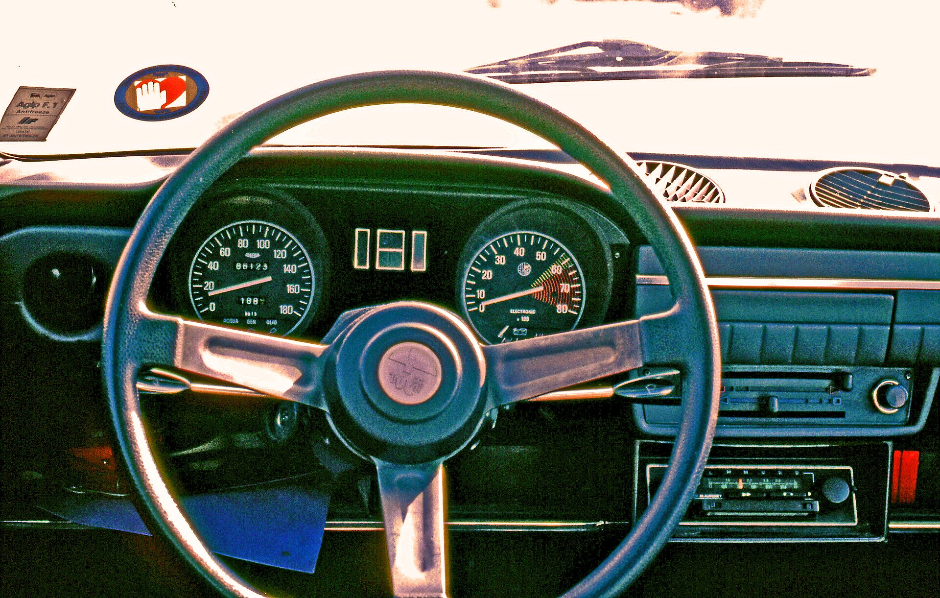 Alfasud dashboard and steering wheel
