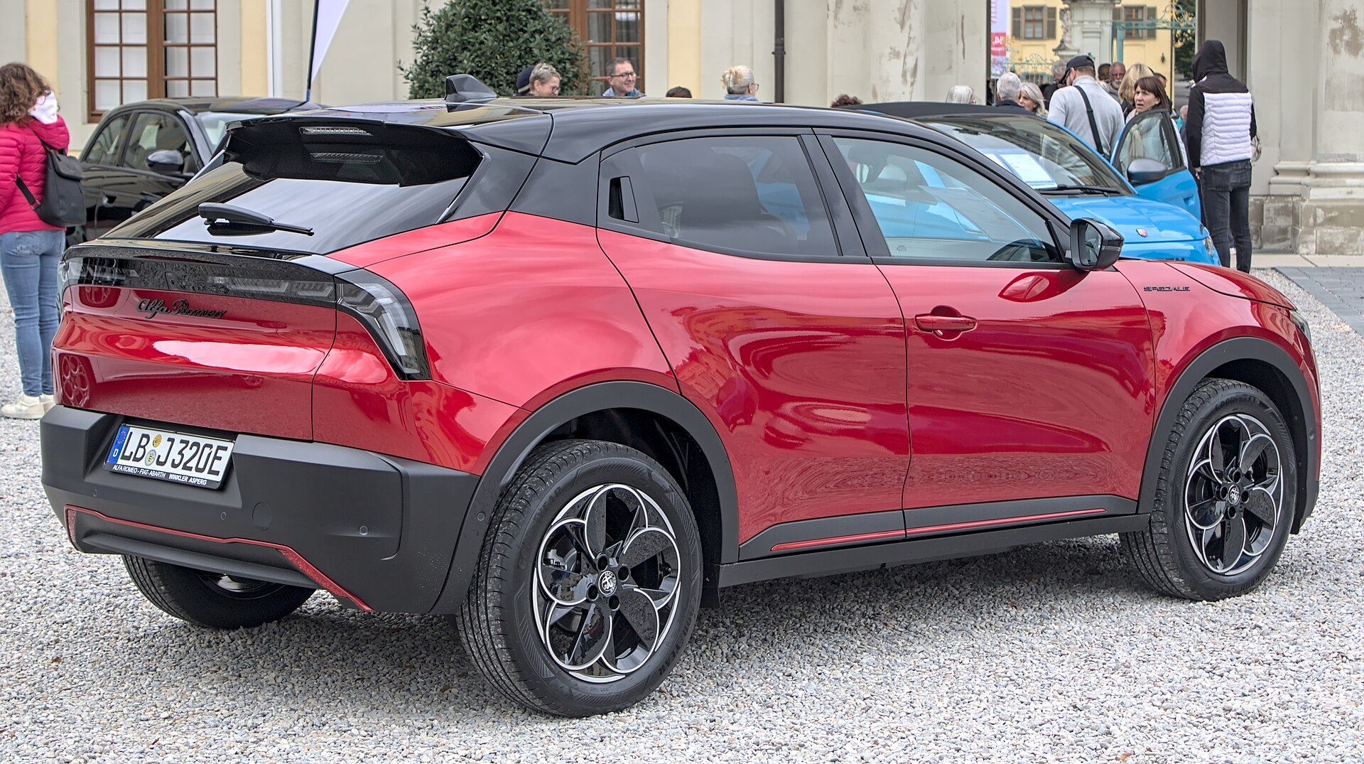 Alfa Romeo Junior Elettrica electric SUV