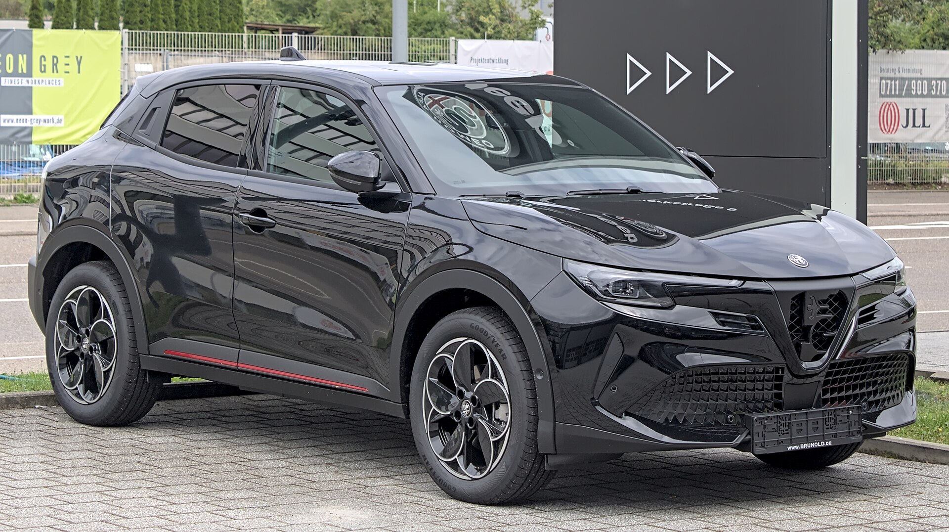 Alfa Romeo Junior crossover