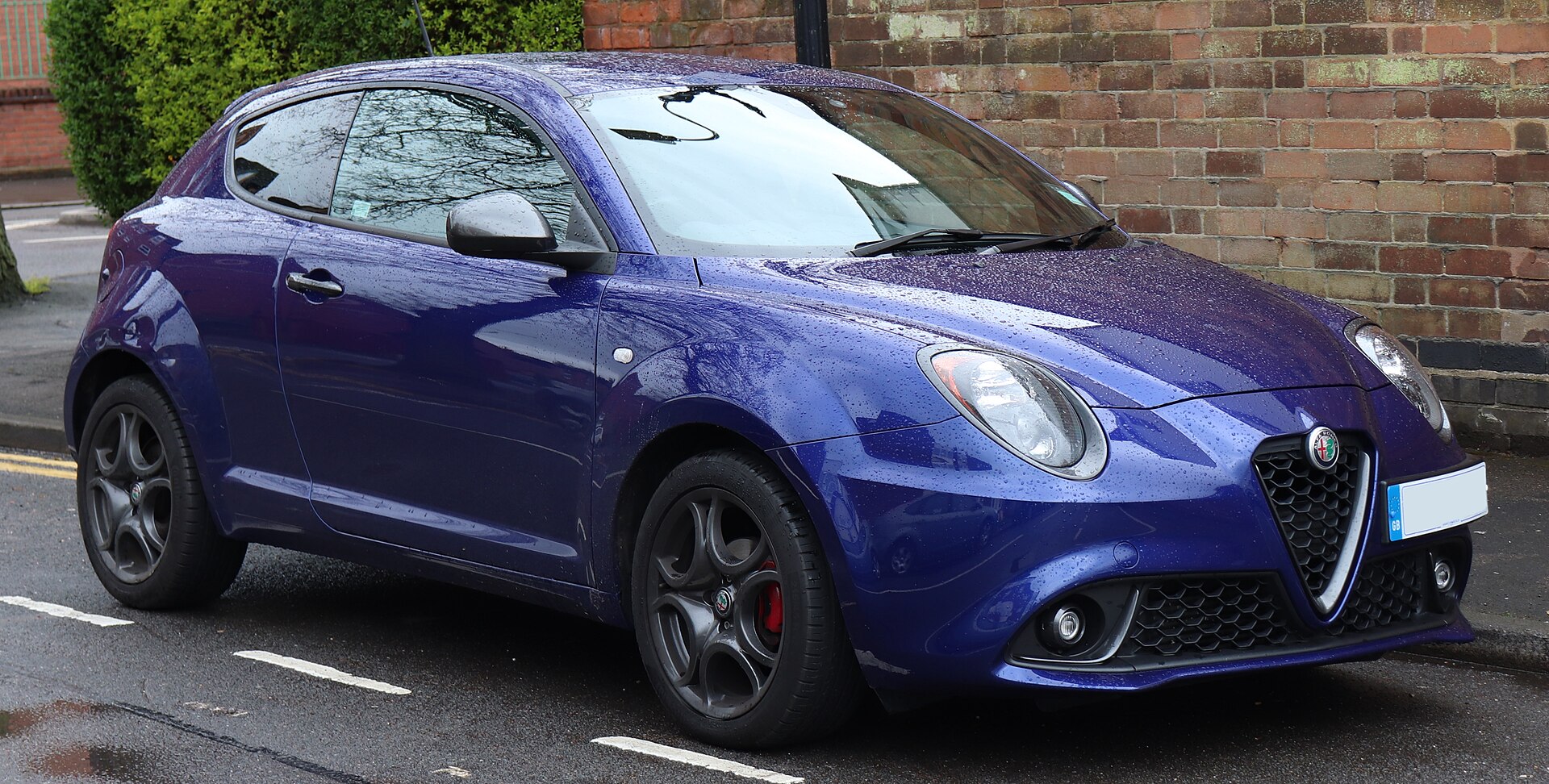 Facelifted Alfa Romeo MiTo, front three-quarter view