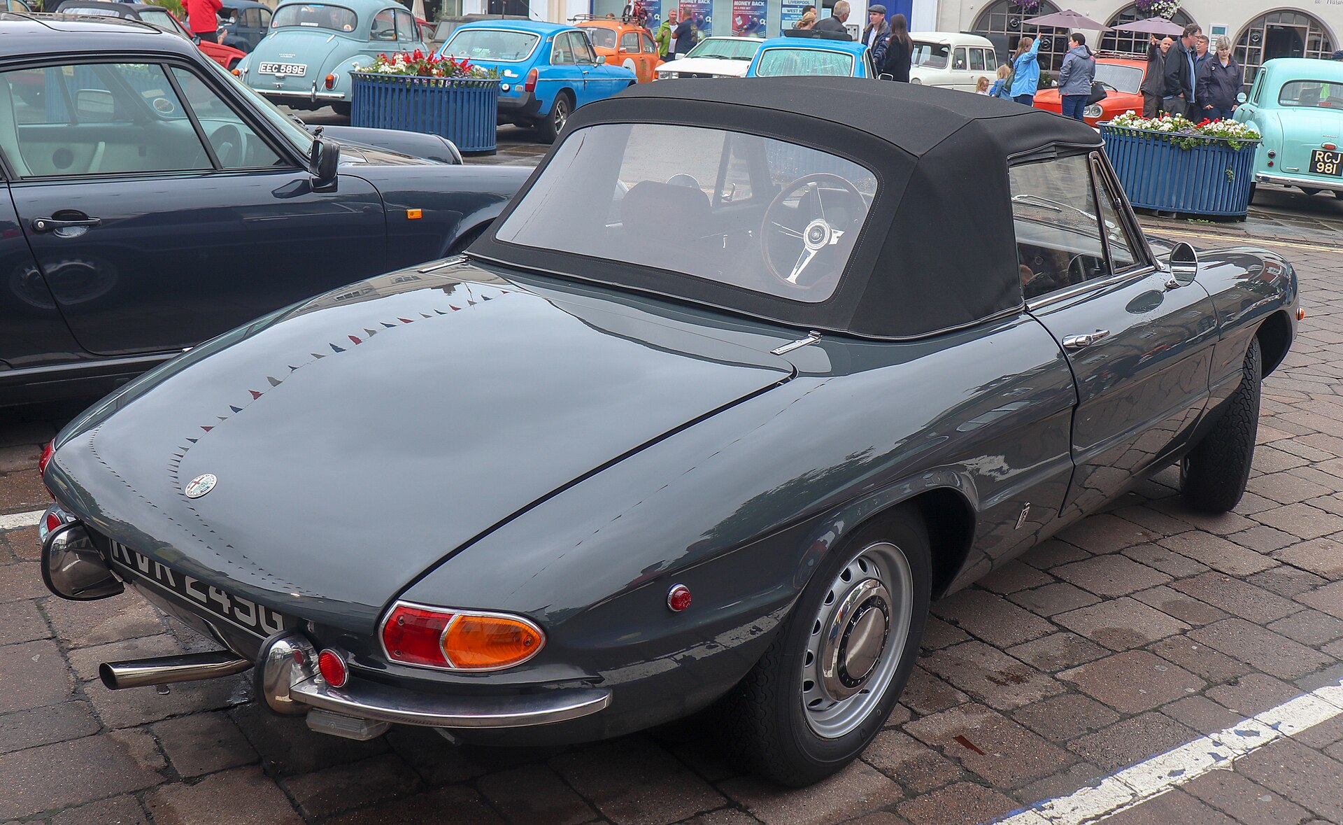 Rear of an Alfa Romeo Spider Series 1