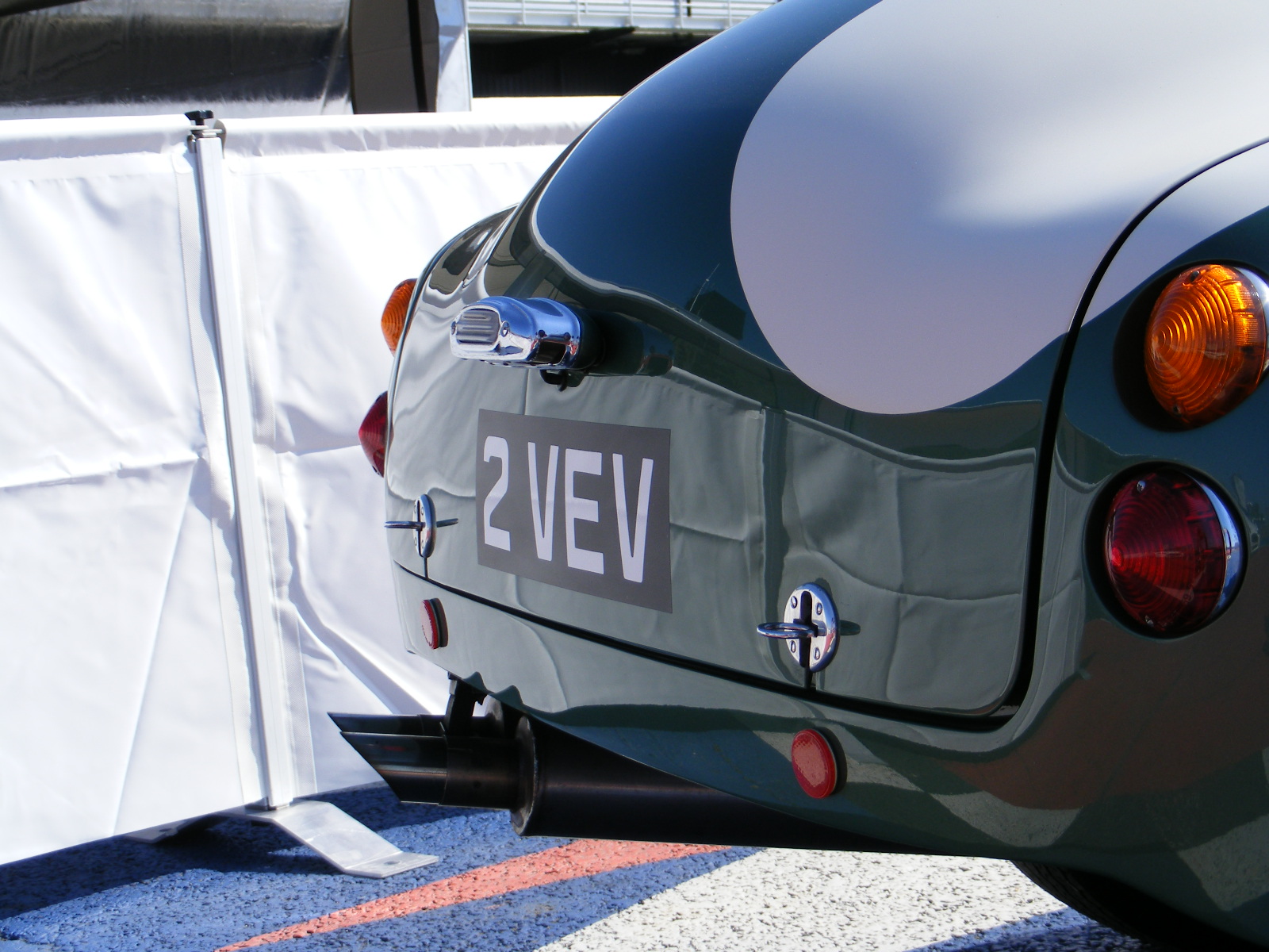 Rear view of the Aston Martin DB4 GT Zagato 2 VEV