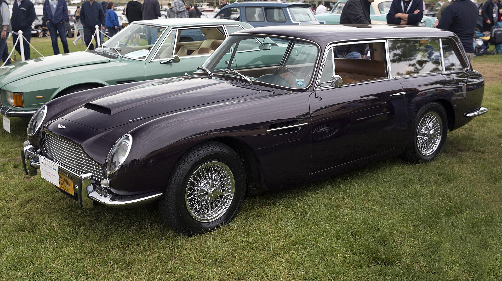 Aston Martin DB6 shooting brake by Radford