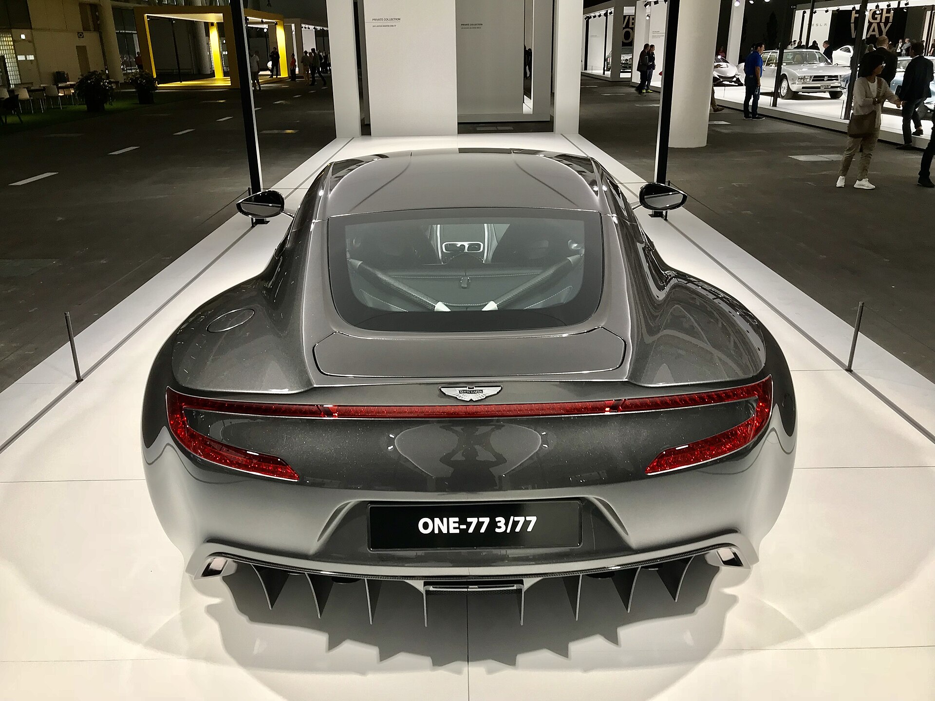 Aston Martin One-77 side view