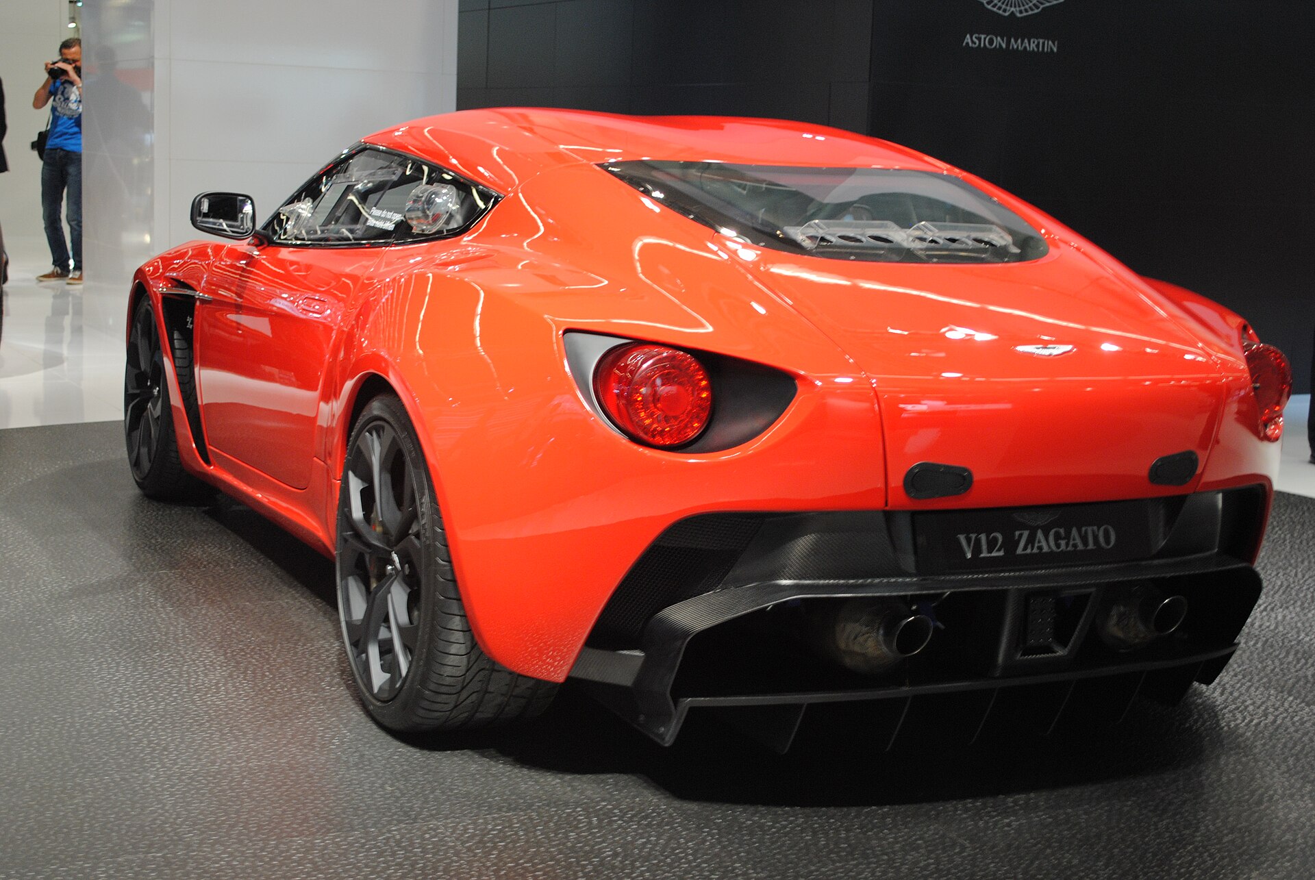 Aston Martin V12 Zagato coupé