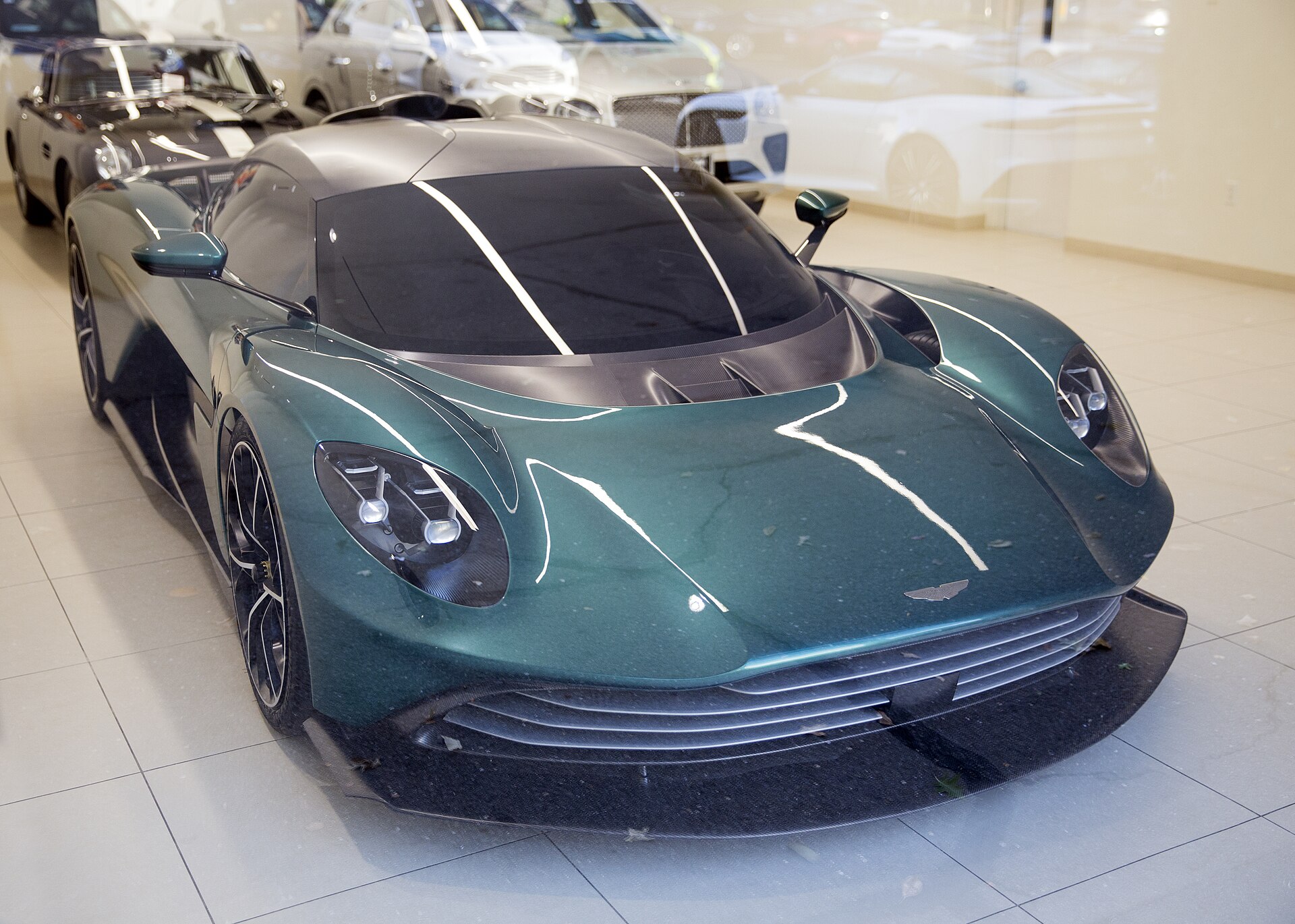 Aston Martin Valhalla, front view