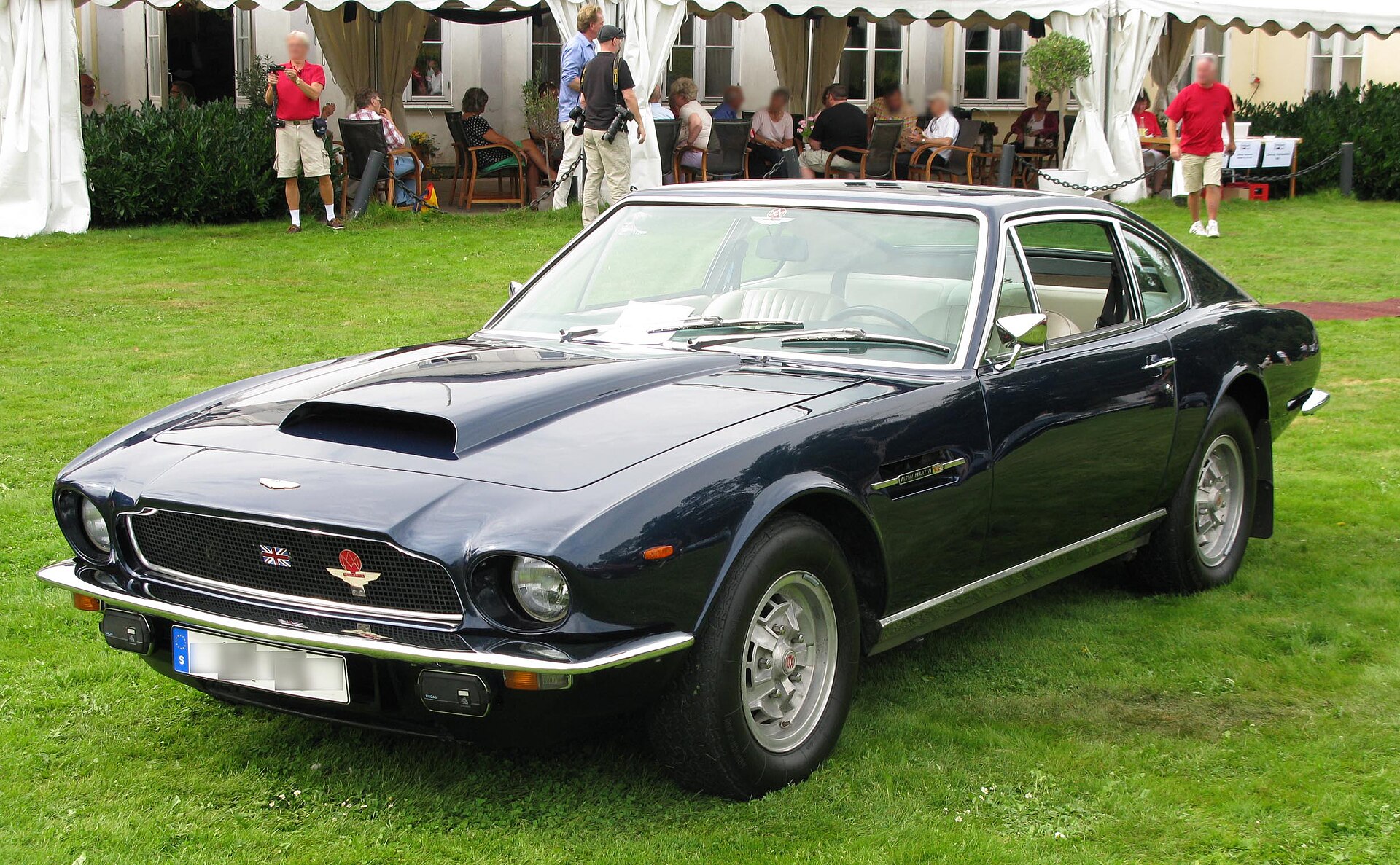 1973 Aston Martin V8, front three-quarter view