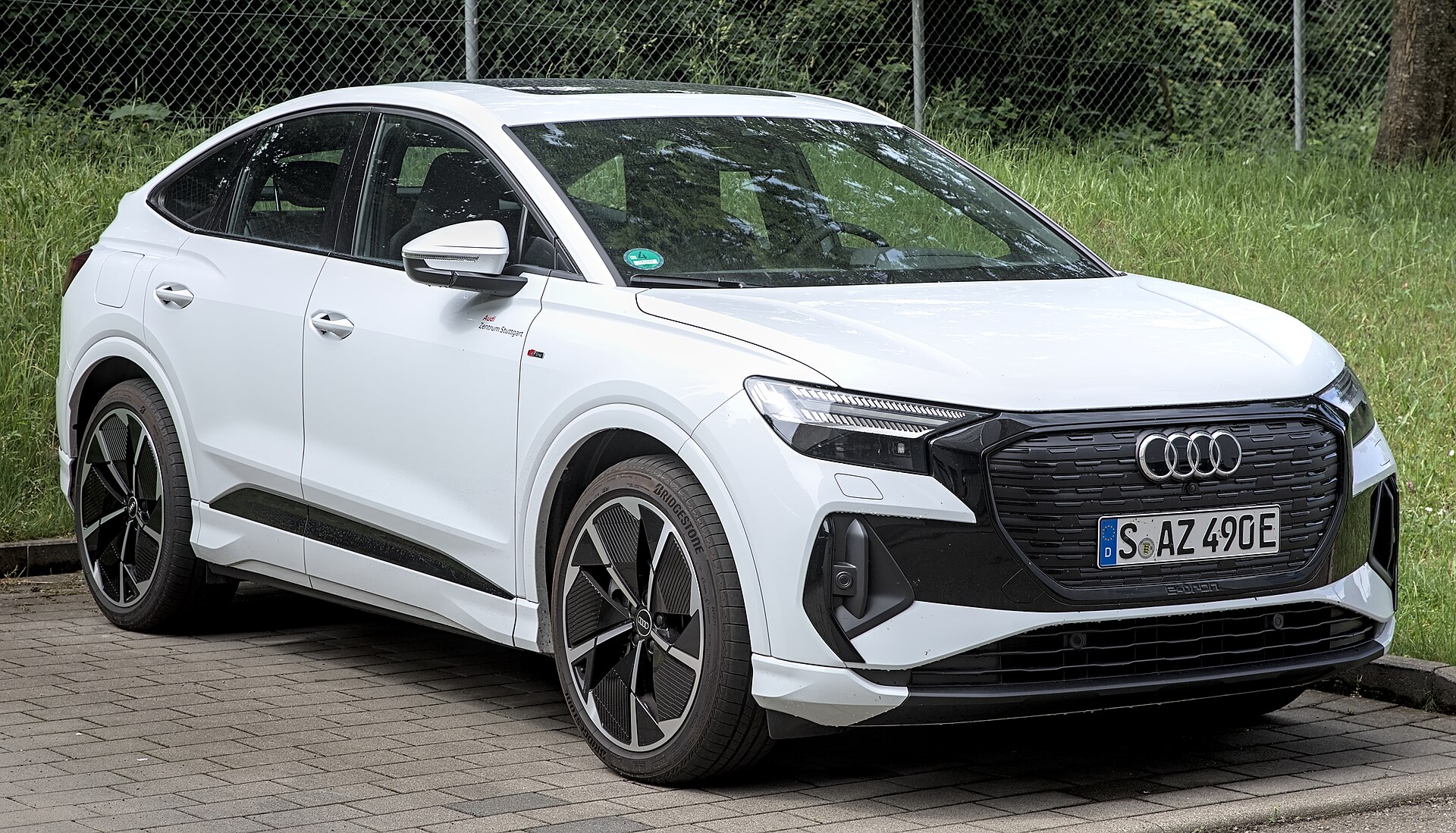 Audi Q4 Sportback e-tron, exterior view